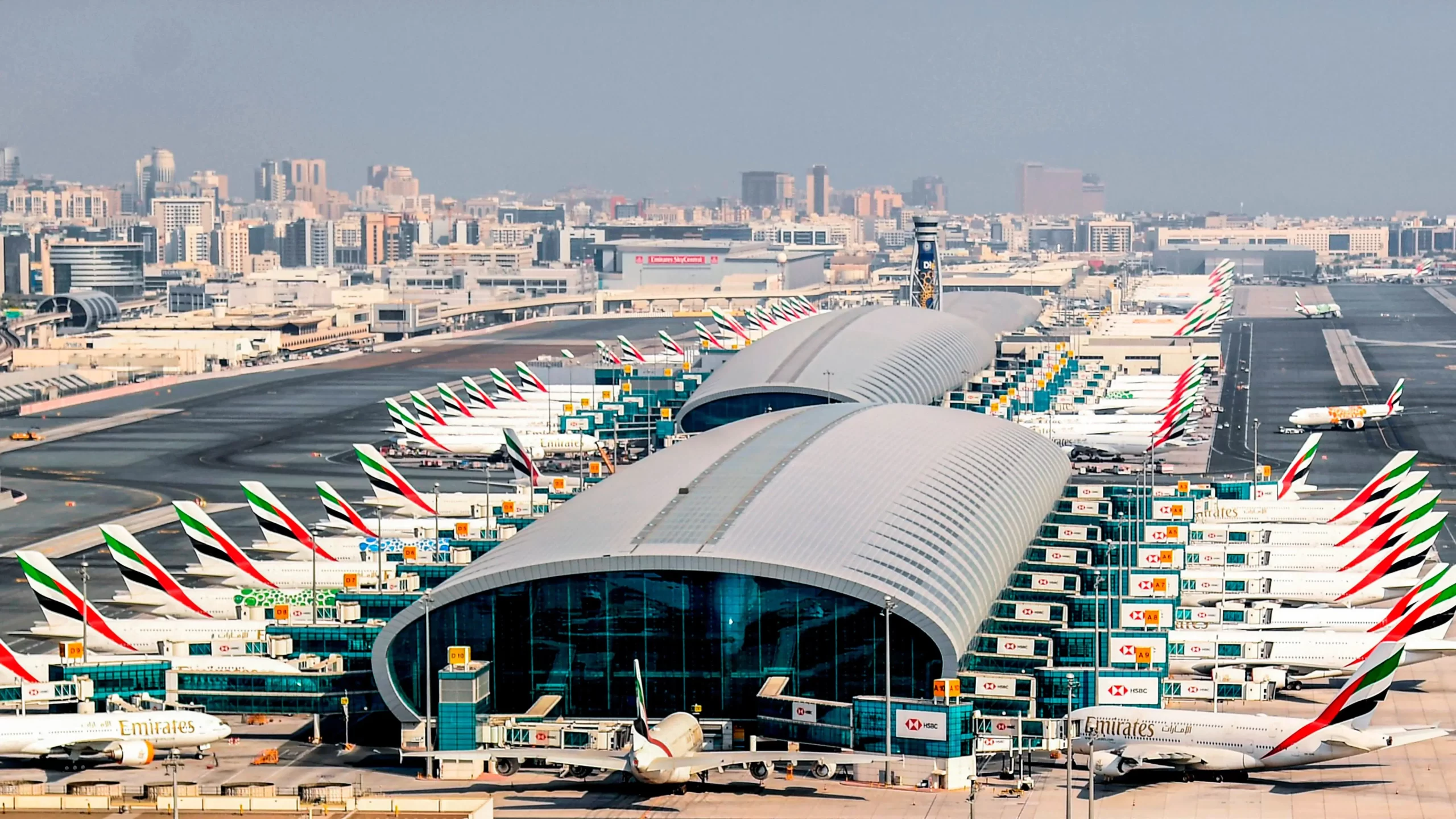 فرودگاه‌های دبی و ویژگی‌های شگفت‌انگیز آن‌ها